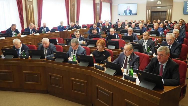Депутаты Думы Ставрополья приняли ряд изменений в краевые законы
