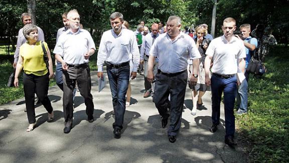 Краевые депутаты продолжают инспектировать ставропольские парки отдыха