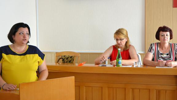 Руководители центров соцобслуживания Ставрополья делились опытом работы в Невинномысске