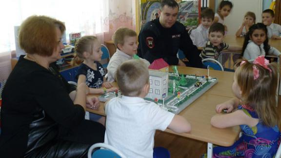 На Ставрополье дошкольники постигают «Сложности перехода» на 3-D макетах местности