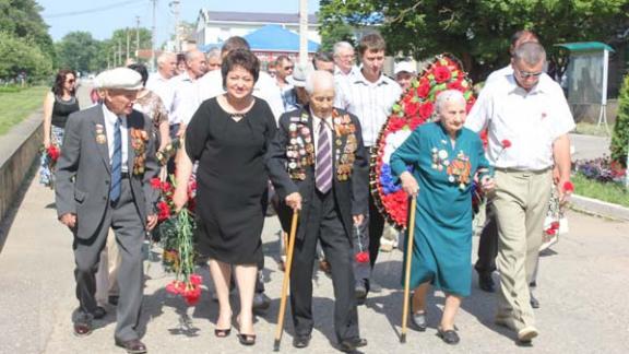 В селе Александровском в День памяти и скорби прошел митинг