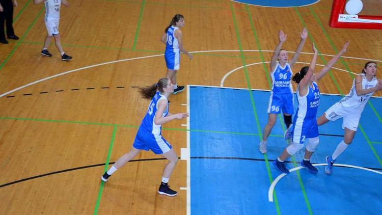 Дома «Ставропольчанки-СКФУ» разошлись миром с баскетболистками из Вологды