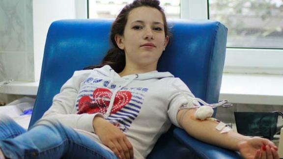Ставропольская краевая станция переливания крови провела Международный день молодого донора