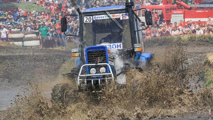Ставропольский тракторист выиграл «Бизон-Трек Шоу-2017» в Ростовской области