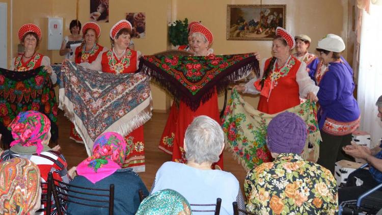 «Надежда» посетила интернат для престарелых в Апанасенковском районе
