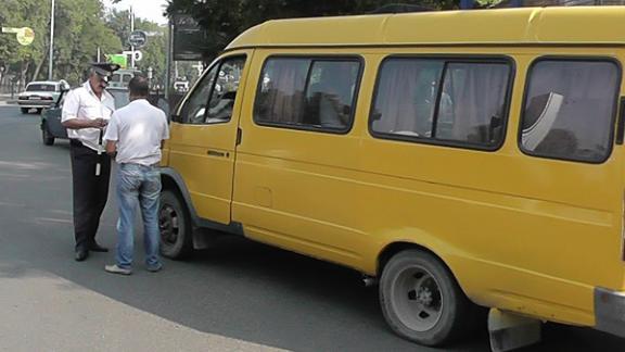 Пьяного водителя маршрутки, лишенного водительских прав, задержали на Ставрополье полицейские