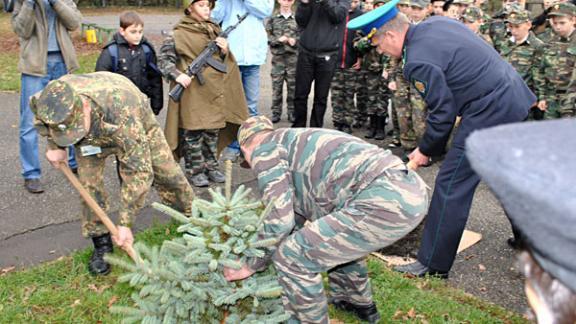 Новую аллею заложили кадеты-ермоловцы в Ставрополе