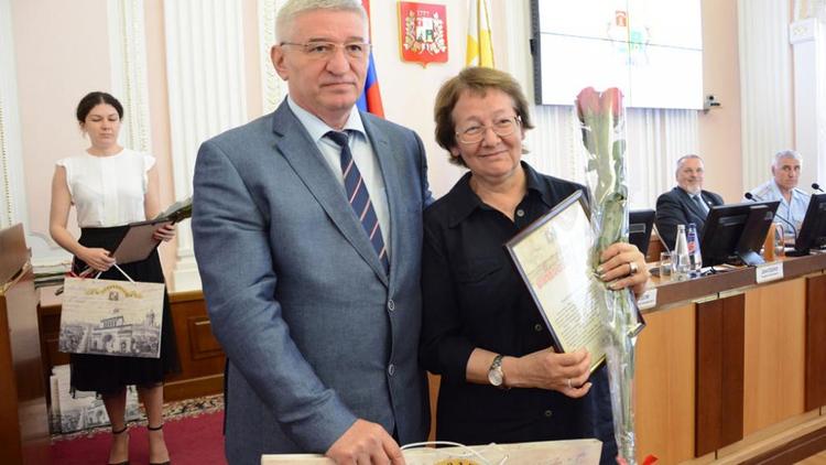 Мэр Ставрополя наградил студентов-победителей конкурса видеороликов «Моя Родина»