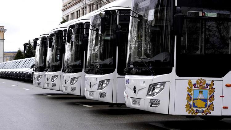 Первая партия прибывших на Ставрополье автобусов скоро отправится на линию