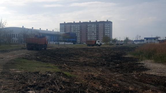 Очищенный пруд, игровые городки и воркаут-площадка появятся в обновленном парке Невинномысска