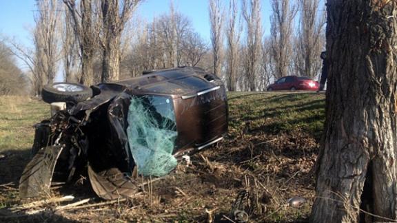 В результате ДТП вблизи Ставрополя погибла женщина-водитель и пострадал ребенок