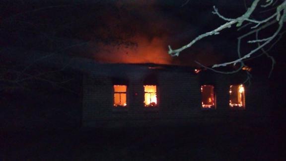 В Александровском районе под руинами сгоревшего дома погиб пожилой мужчина