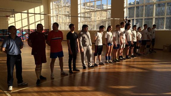В следственном управлении прошли соревнования по волейболу, приуроченные к празднованию Дня защитника Отечества