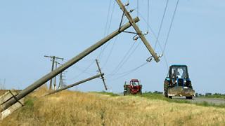 На Ставрополье продолжается ликвидация последствий стихии: электроснабжение будет восстановлено 20 августа