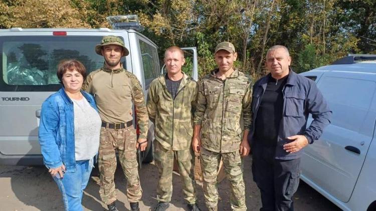 Представители Андроповского округа привезли посылки бойцам СВО