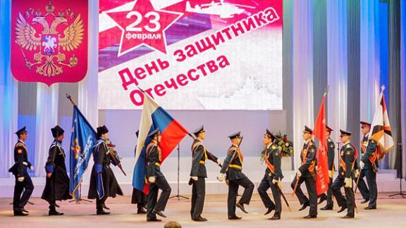 Защитников Отечества чествовали в правительстве Ставропольского края