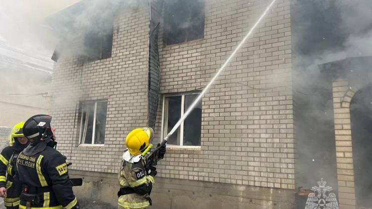 Пожар в хуторе Дёмино на Ставрополье потушили