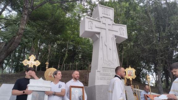 Памятный крест освятили в Кисловодске
