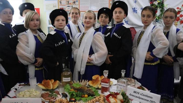 В Зеленокумске прошёл большой межнациональный праздник
