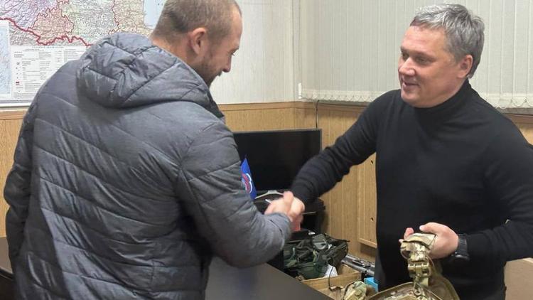 Глава Пятигорска снабдил добровольцев СВО необходимым снаряжением