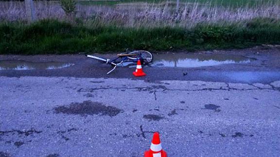 В Предгорном районе велосипедист врезался в иномарку