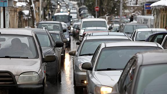 Объезжавший пробки по встречке в Ставрополе водитель может лишиться прав