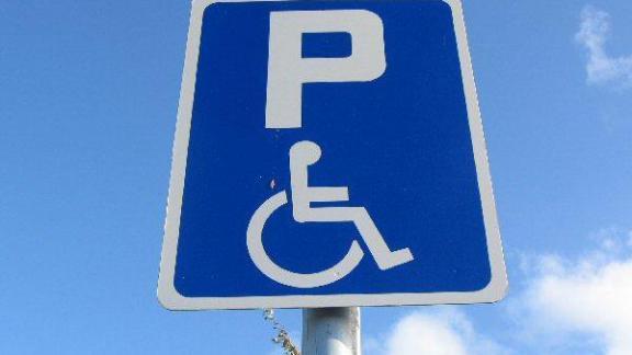 Инвалиды в Ставрополе смогут пользователя платными парковками бесплатно