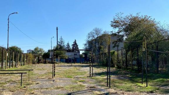 Спортплощадку обновят в Новопавловске на Ставрополье