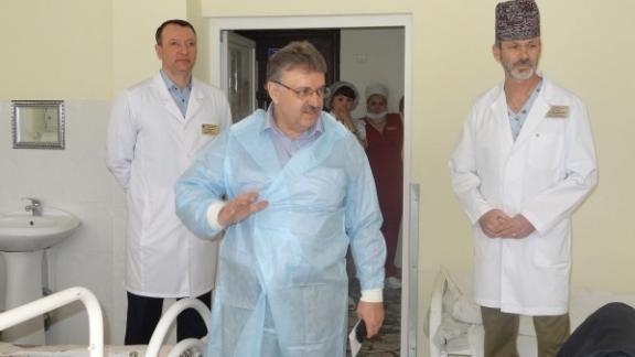 Министр здравоохранения провёл проверку больницы в Ставрополе