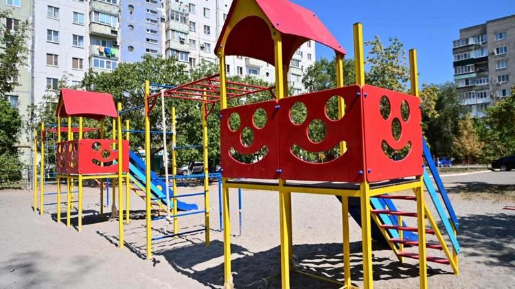 В Будённовске обустроят новую детскую площадку