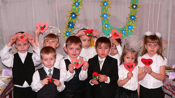 Детский сад «Дюймовочка» села Ачикулак отметил 70-летие