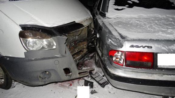 В Труновском районе водитель заснул за рулем и совершил тройное ДТП