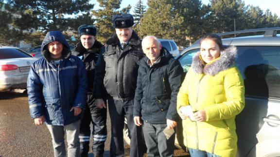В Андроповском районе студенты призвали водителей соблюдать ПДД