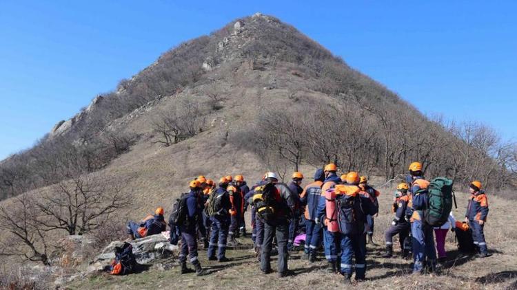 На горе Верблюд под Пятигорском прошли учебно-тренировочные сборы спасателей ПАСС СК