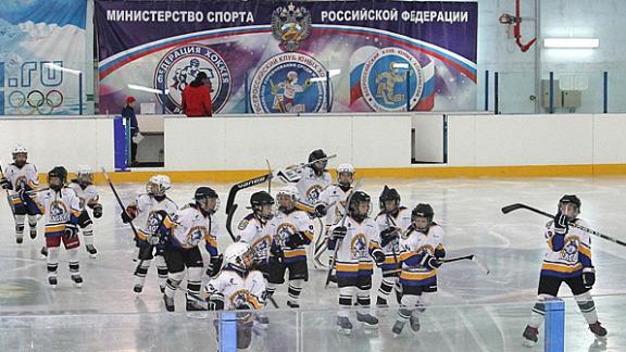 Юные невинномысские хоккеисты приняли участие в турнире памяти Ивана Поддубного в Ейске