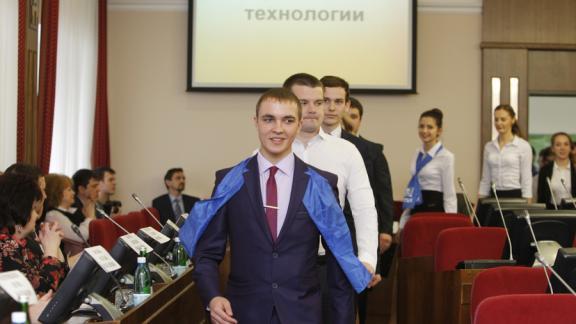 УМНИКи, победители научной конференции, получили награды в Ставрополе