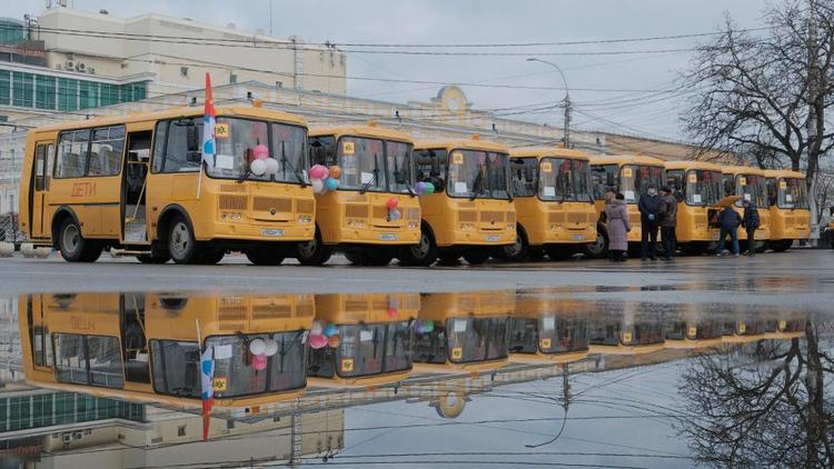 Автопарк школ Ставрополья пополнился 28 новыми автобусами