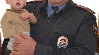 Трех малышей спасли на Ставрополье сотрудники ПАСС и полиции