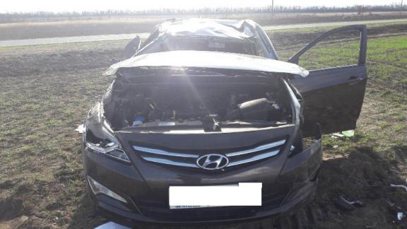 В Степновском районе перевернулся автомобиль, два пассажира в больнице