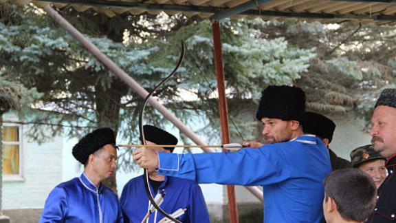 25-летнюю годовщину возрождения своей общины отметили казаки Ставрополя