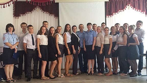 В селе Александровском следователь рассказала школьникам о борьбе с терроризмом