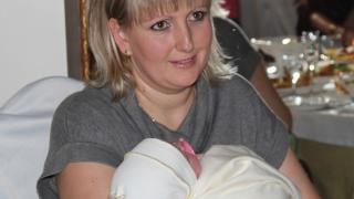 Семья Самбуровых из Ставрополя получила стотысячный сертификат на материнский капитал