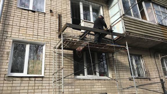 Пенсионерке из Ставрополя восстановили разрушенный балкон
