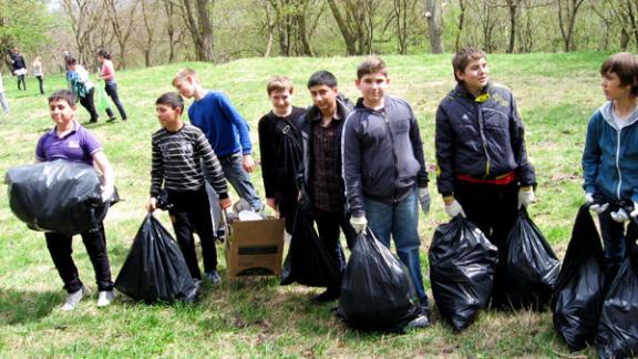 Акция «Чистая Земля» прошла накануне дня Матери-Земли в Ставрополе