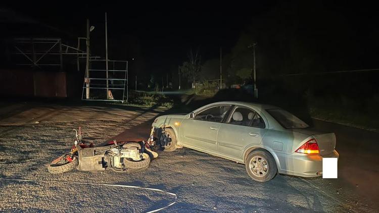 В Грачевском округе в аварии пострадал 16-летний пассажир скутера