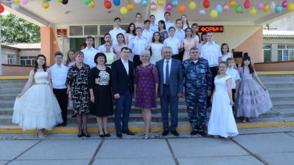 Первый в истории села кадетский бал прошёл в Новоселицком