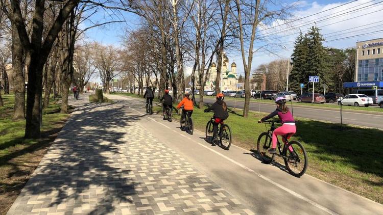 Первые тренировки прошли в новом филиале велоспортивной школы Ставрополя