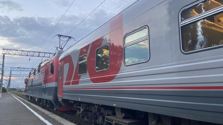 Жители Ставрополья могут оплатить билеты на пригородные поезда через систему быстрых платежей