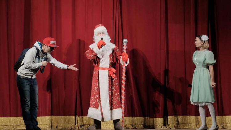 В ставропольской филармонии представили сказку «Новогодние приключения Маши и Вити»