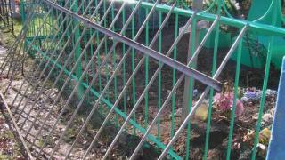 Кражу ограды на городском кладбище раскрыли в Невинномысске